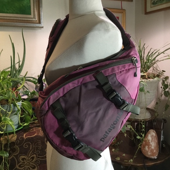 Patagonia Handbags - Patagonia sling backpack